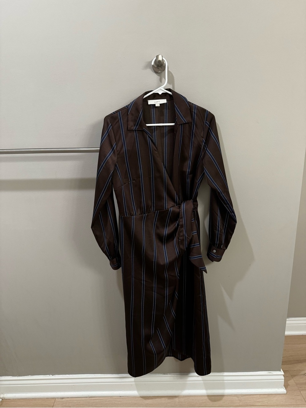 Loft Women's Brown Striped Wrap Dress